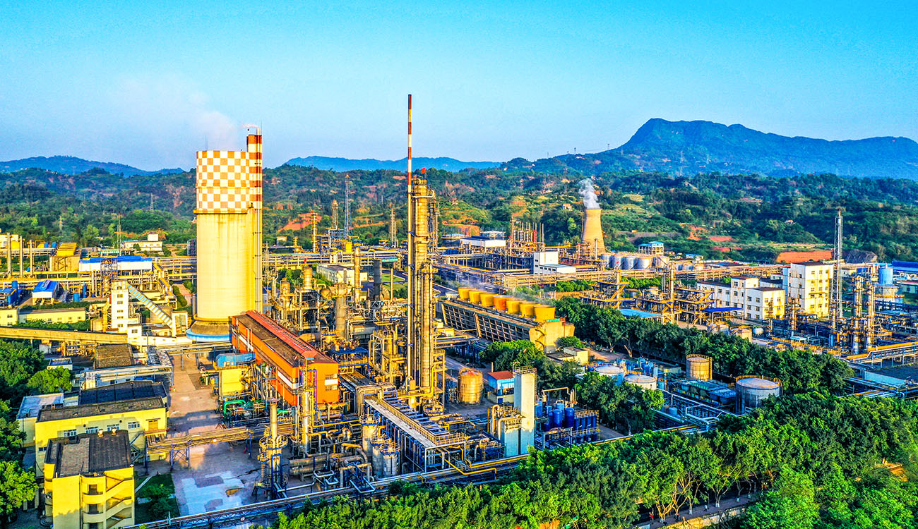 主要從事化工產(chǎn)品開發(fā)與生產(chǎn),地處四川省瀘州市合江化工園區(qū)